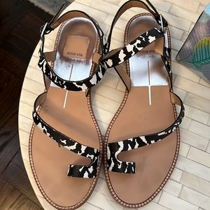 Dolce vita sandals